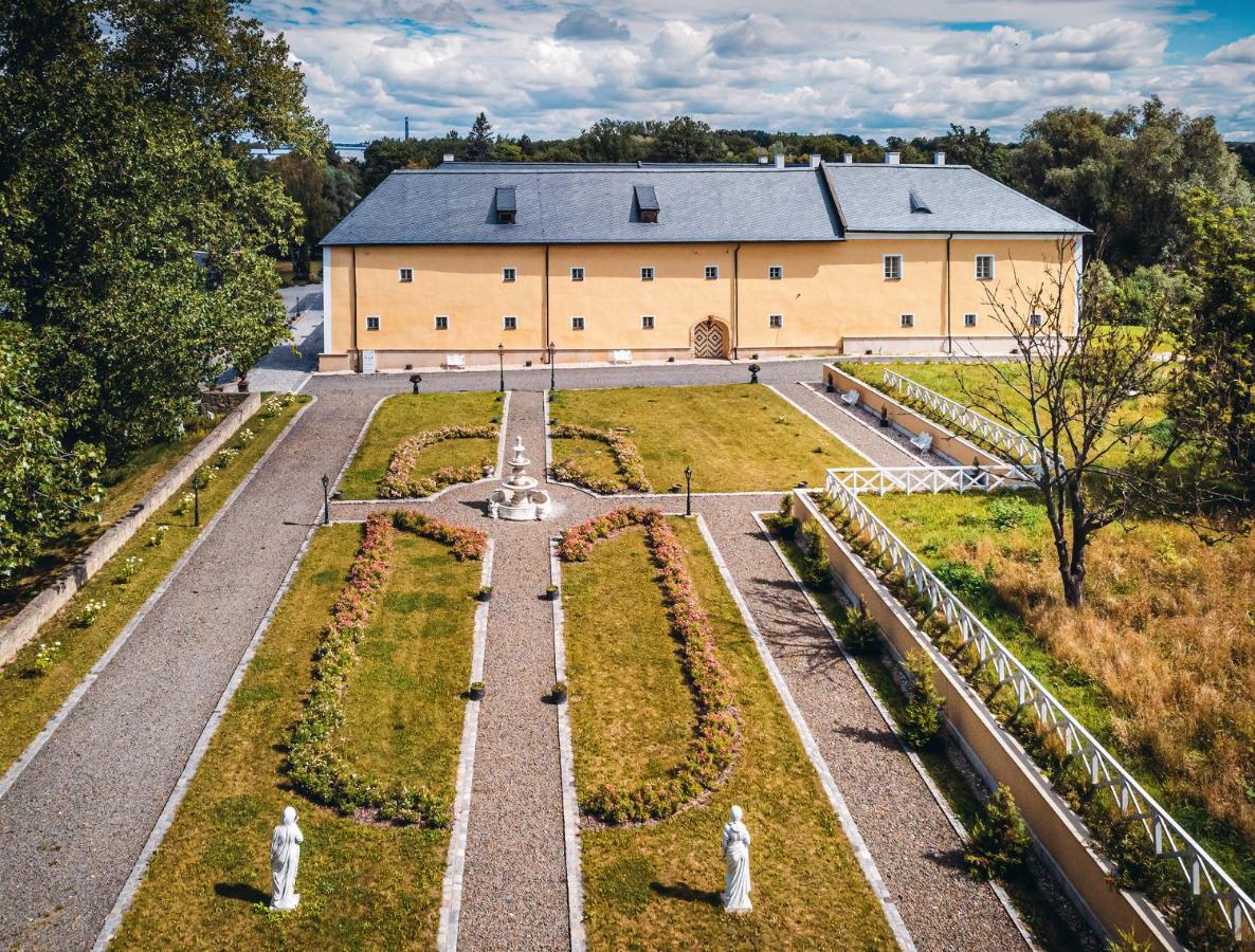 Chateau Rychvald Hotel Exterior photo