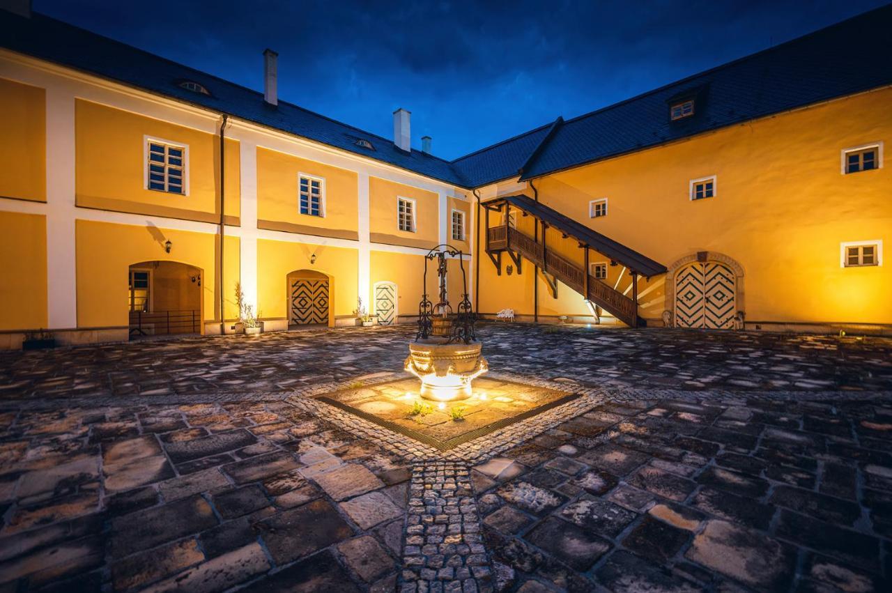 Chateau Rychvald Hotel Exterior photo